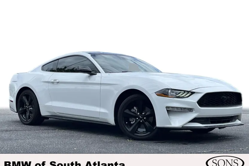 2022 Ford Mustang EcoBoost photo 1