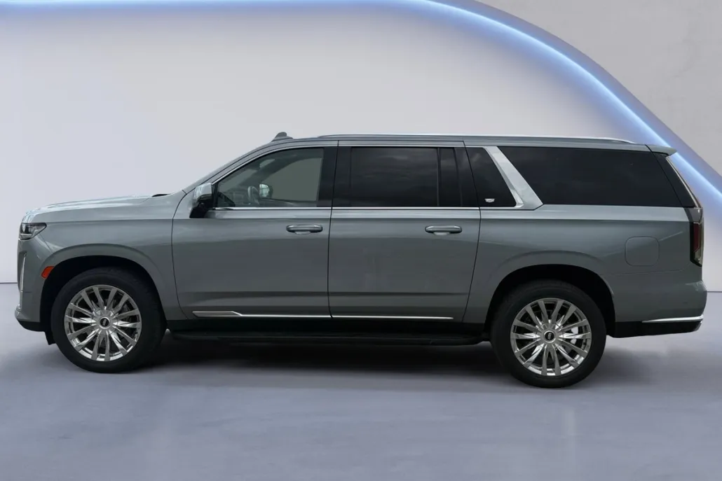 2023 Cadillac Escalade ESV Premium Luxury photo 1