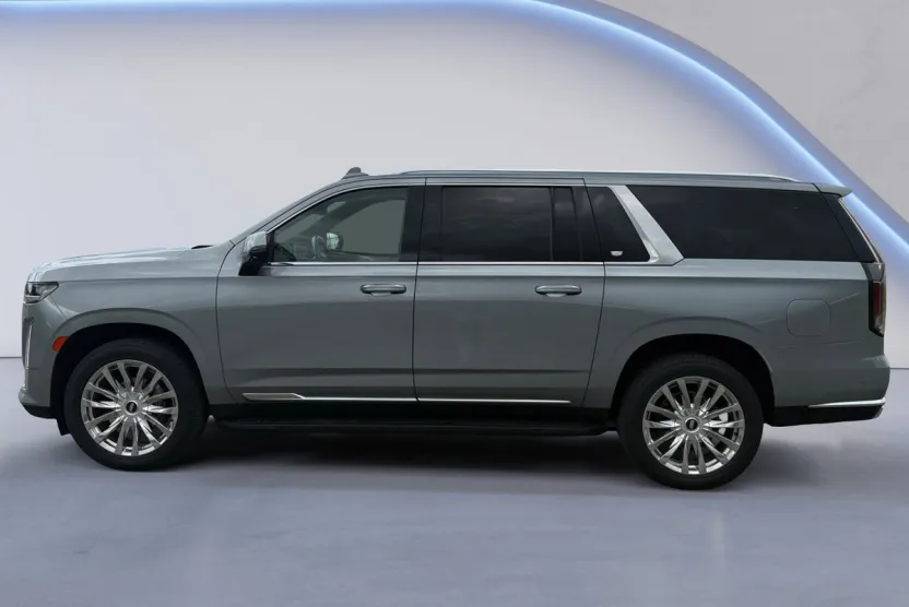 2023 Cadillac Escalade ESV Premium Luxury photo 1