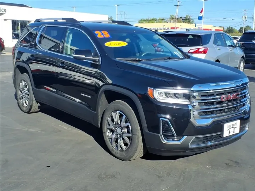 2023 Gmc Acadia SLE photo 1
