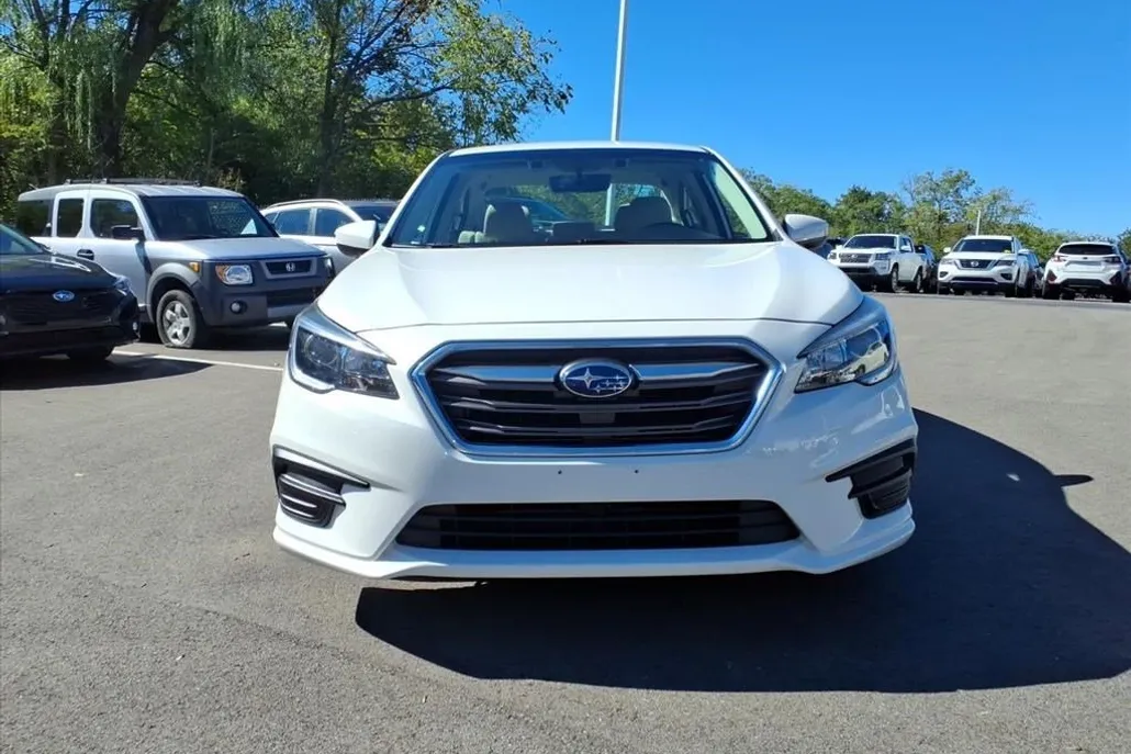 2019 Subaru Legacy 2.5i Premium photo 1