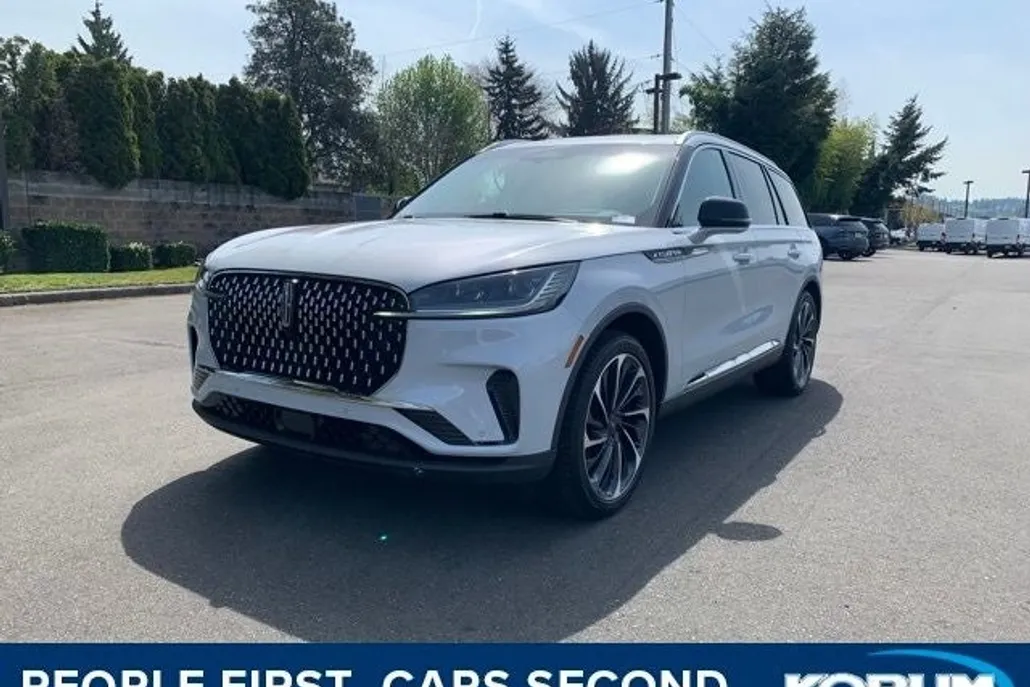 2025 Lincoln Aviator Reserve photo 1