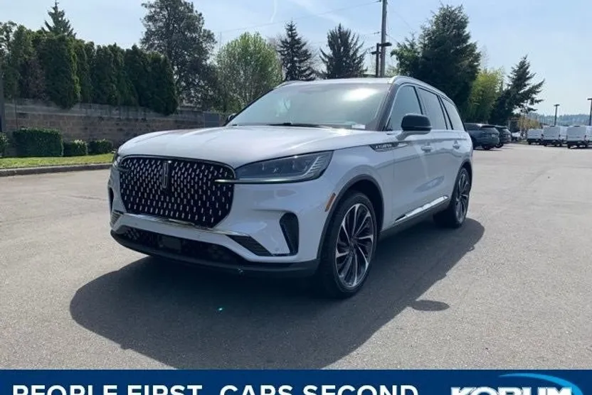 2025 Lincoln Aviator Reserve photo 1