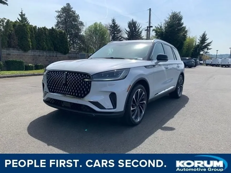 2025 Lincoln Aviator Reserve photo 1