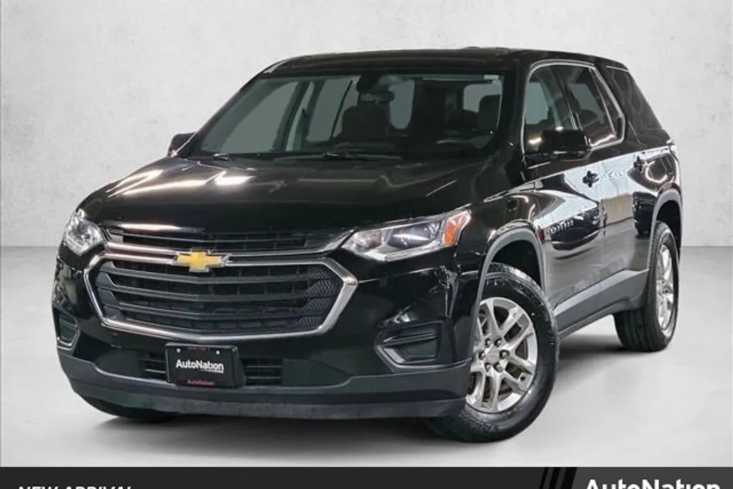 2020 Chevrolet Traverse LS 1LT photo 1