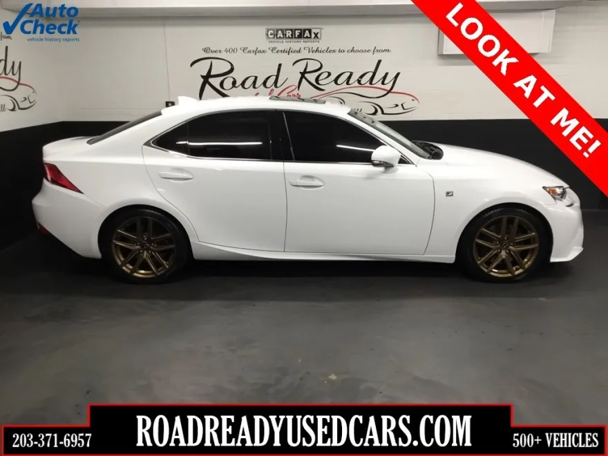 2016 Lexus IS 300 photo 1