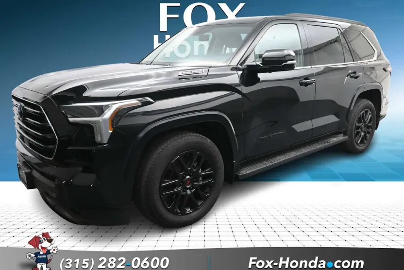 2024 Toyota Sequoia SR5 photo 1