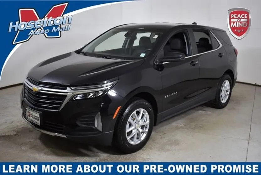 2022 Chevrolet Equinox LT photo 1