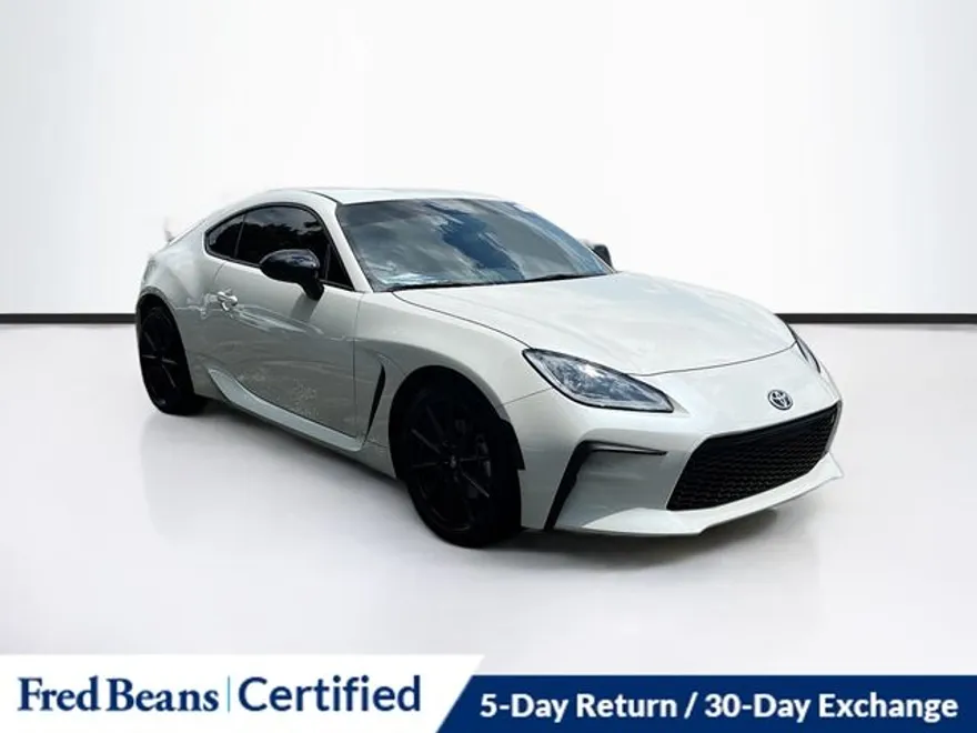 2024 Toyota GR86 Premium photo 1
