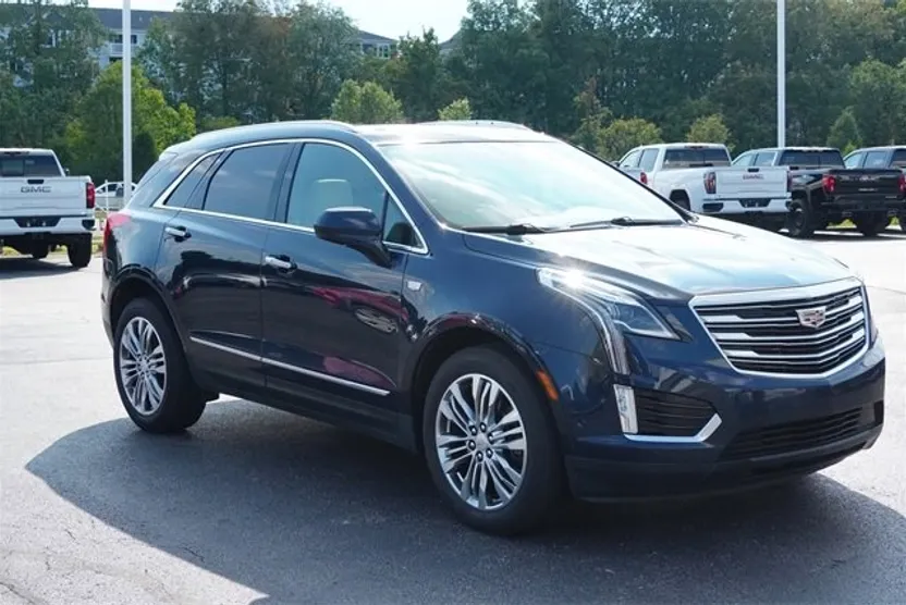 2017 Cadillac XT5 Premium Luxury photo 1