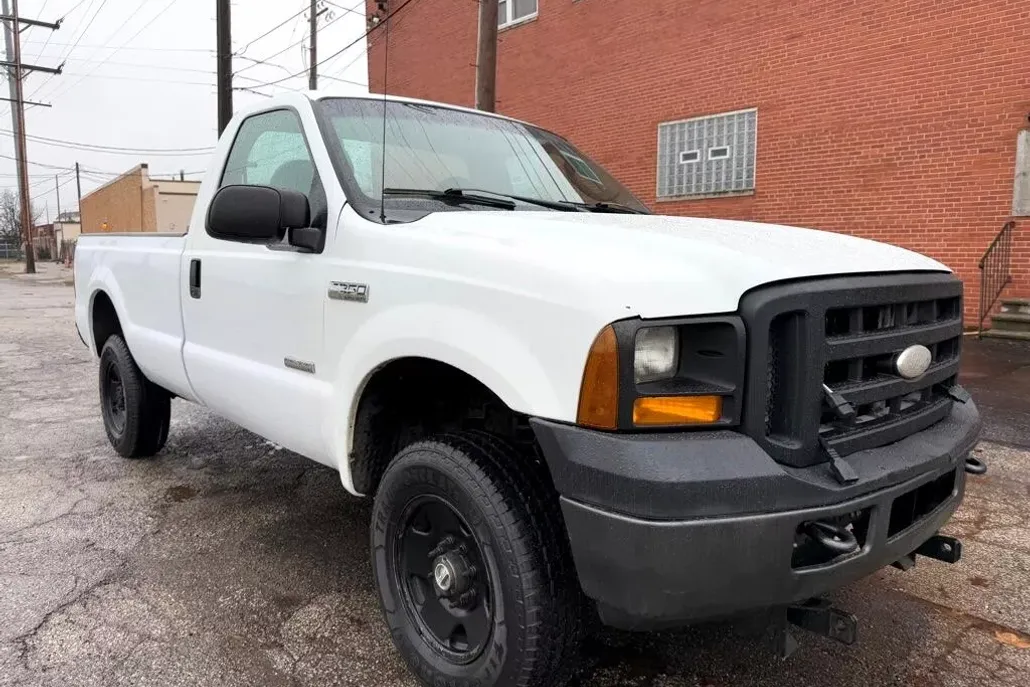 2006 Ford F-250 XL photo 1