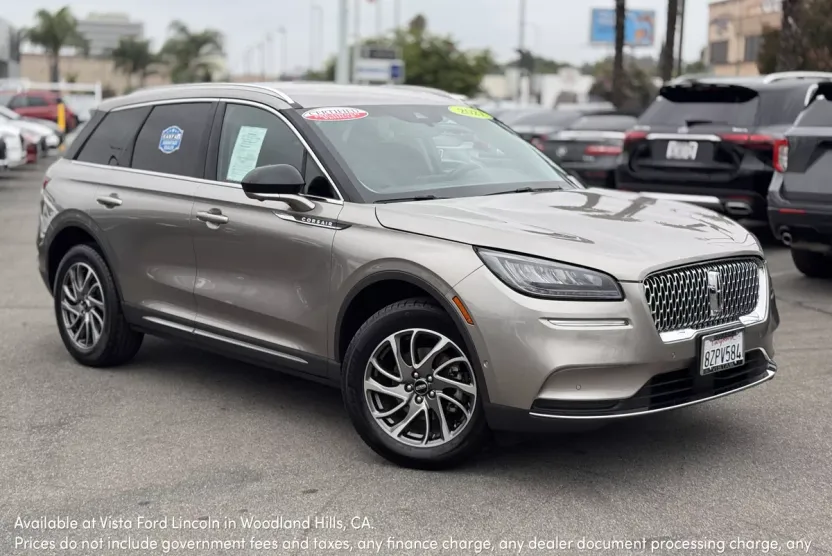 2021 Lincoln Corsair Standard photo 1