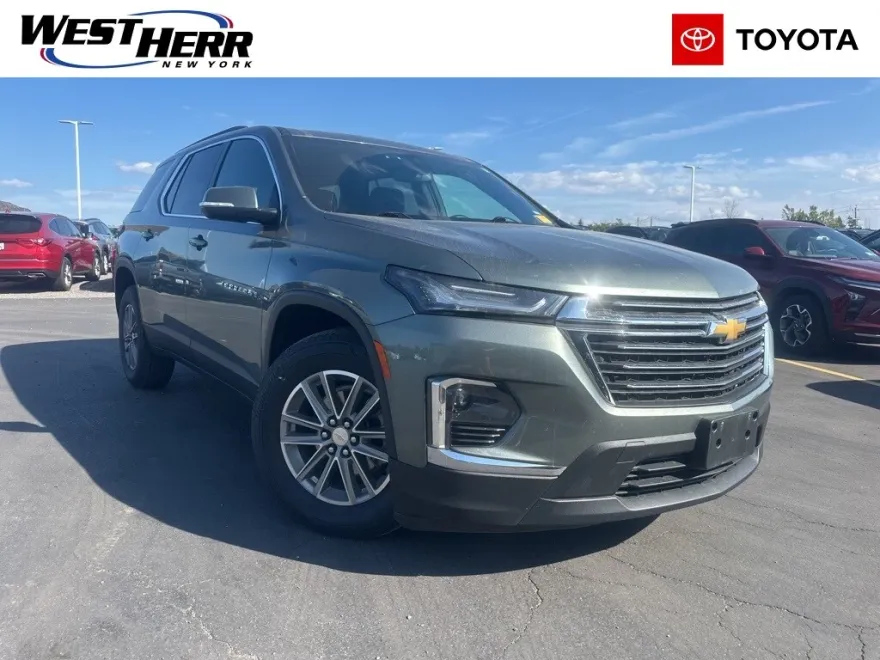 2023 Chevrolet Traverse Cloth 1LT photo 1