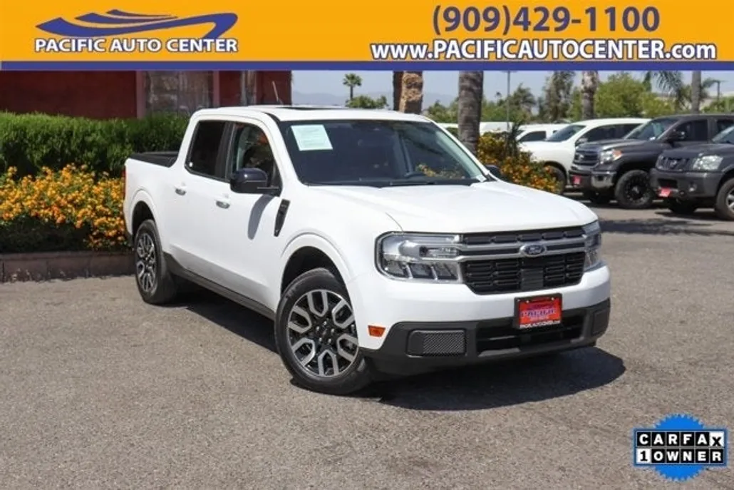 2024 Ford Maverick Lariat photo 1