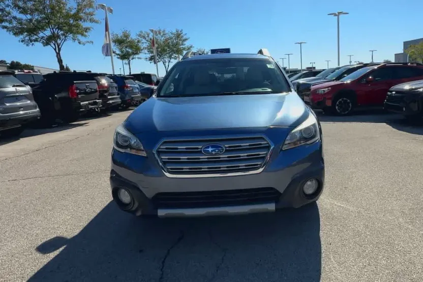 2017 Subaru Outback Limited photo 1