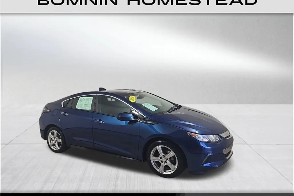 2019 Chevrolet Volt LT photo 1