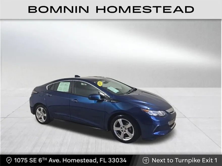2019 Chevrolet Volt LT photo 1