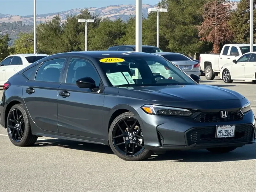 2025 Honda Civic Sport Hatchback photo 1