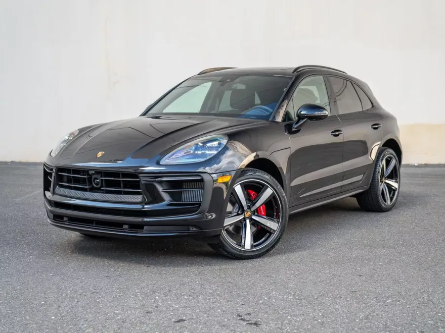 2025 Porsche Macan S photo 1