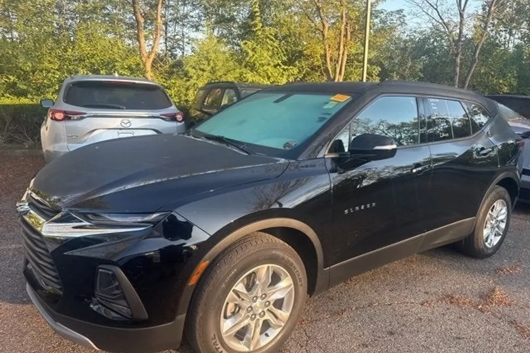2019 Chevrolet Blazer Base photo 1