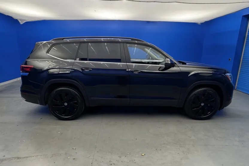 2025 Volkswagen Atlas SE Technology photo 1