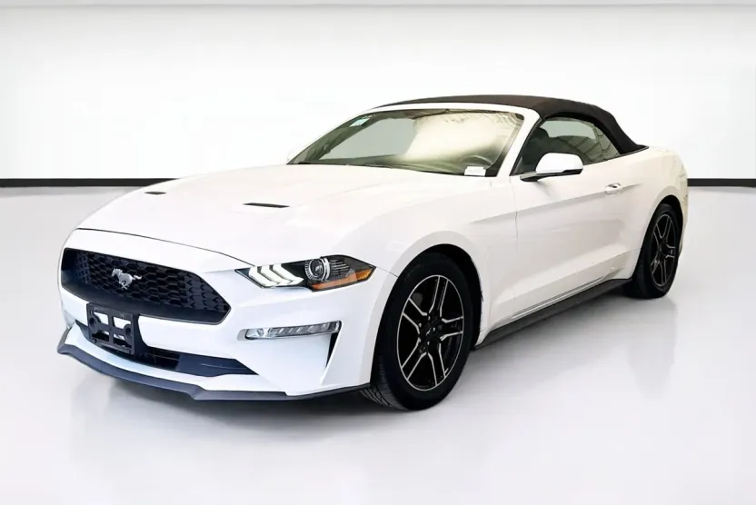 2020 Ford Mustang Convertible photo 1