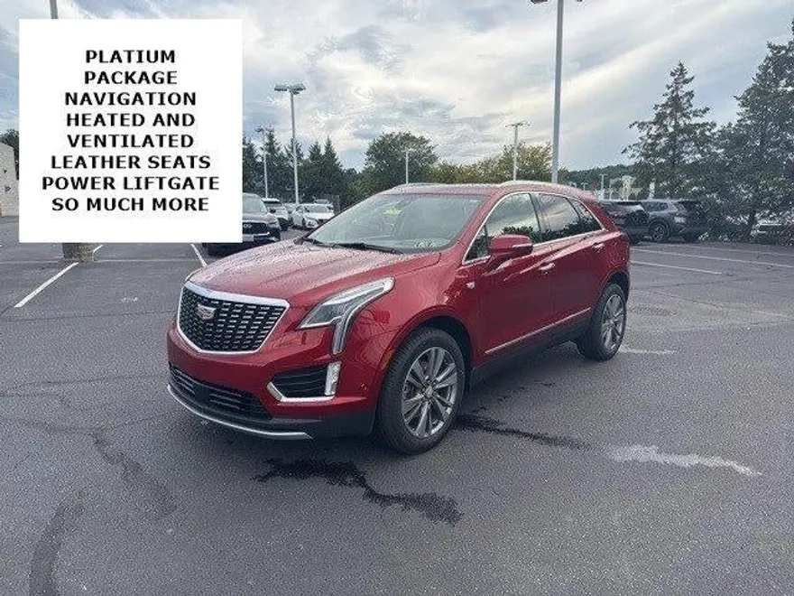 2021 Cadillac XT5 Platinum Premium Luxury photo 1