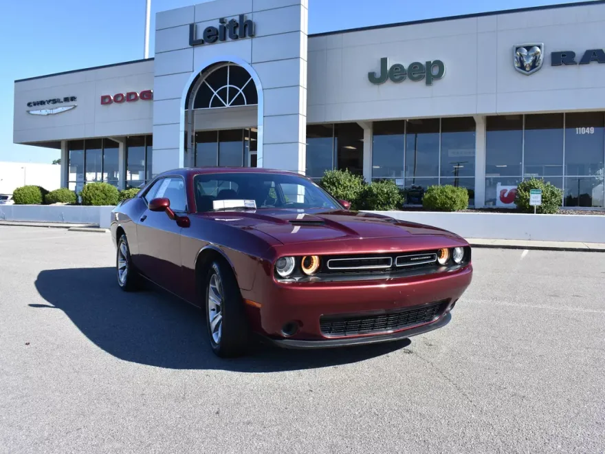 2020 Dodge Challenger SXT photo 1