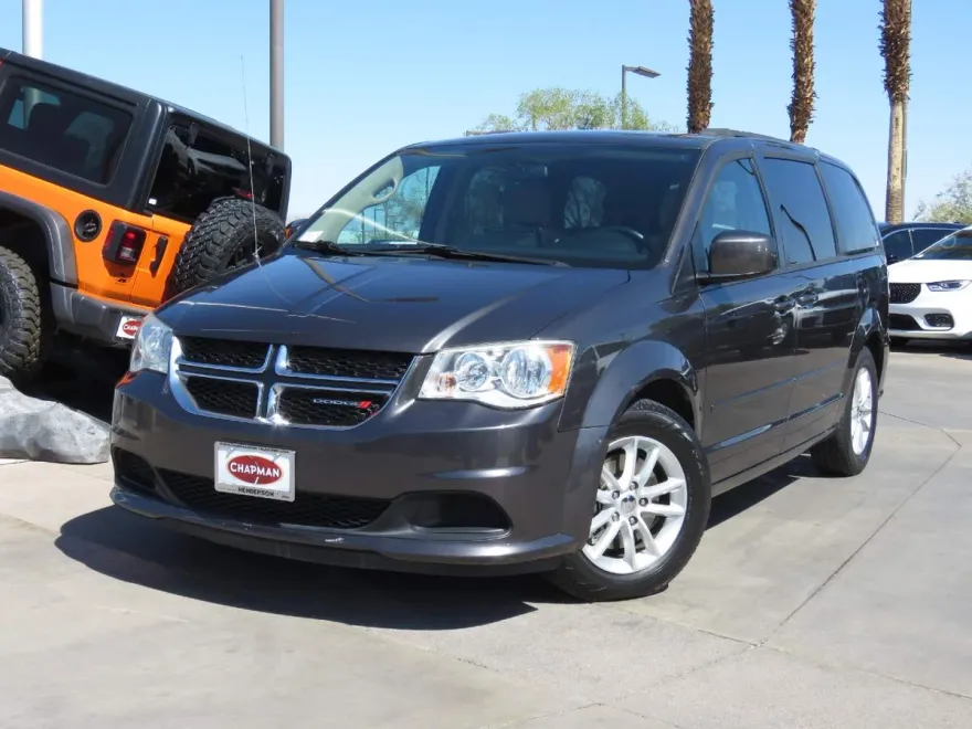 2016 Dodge Grand Caravan SXT photo 1