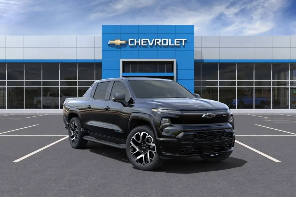 2024 Chevrolet Silverado EV RST photo 1