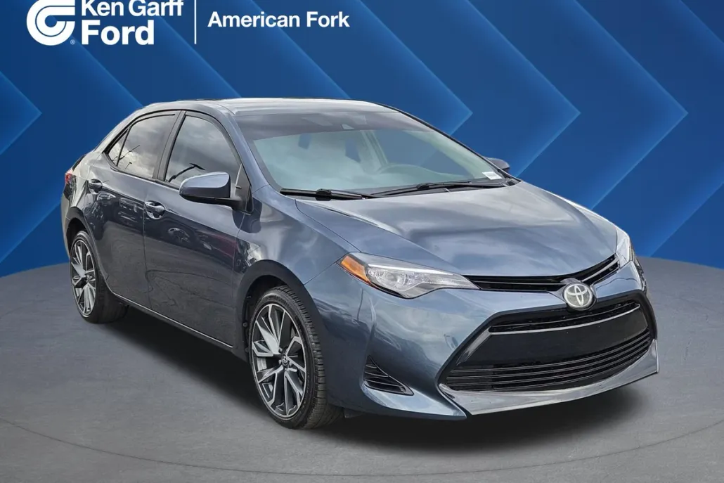 2018 Toyota Corolla L photo 1
