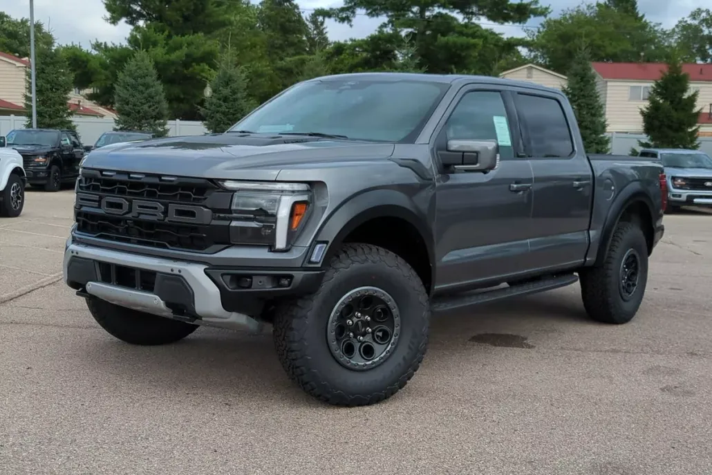 2025 Ford F-150 Raptor photo 1