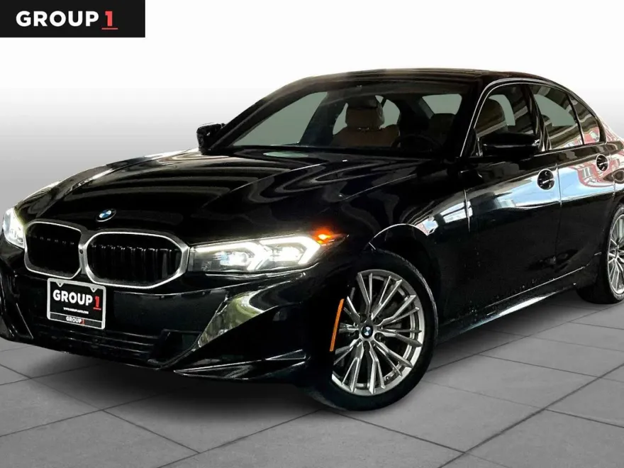 2023 Bmw 330i photo 1