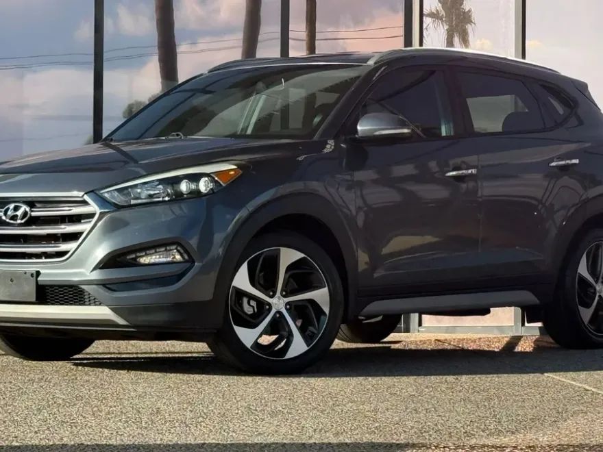2017 Hyundai Tucson Limited Sport photo 1