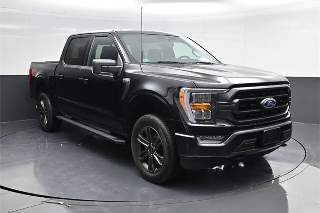 2022 Ford F-150 XLT photo 1