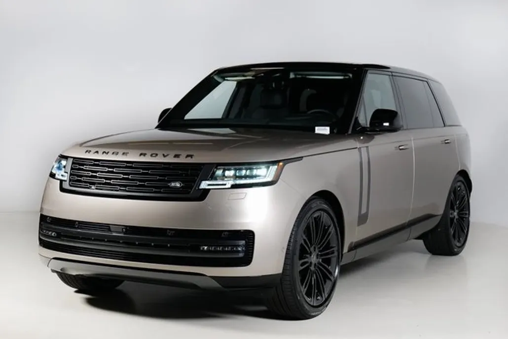 2025 Land Rover Range Rover SE photo 1