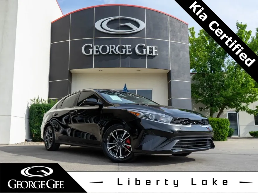 2024 Kia Forte LXS photo 1
