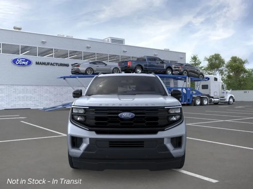 2025 Ford Expedition photo 1