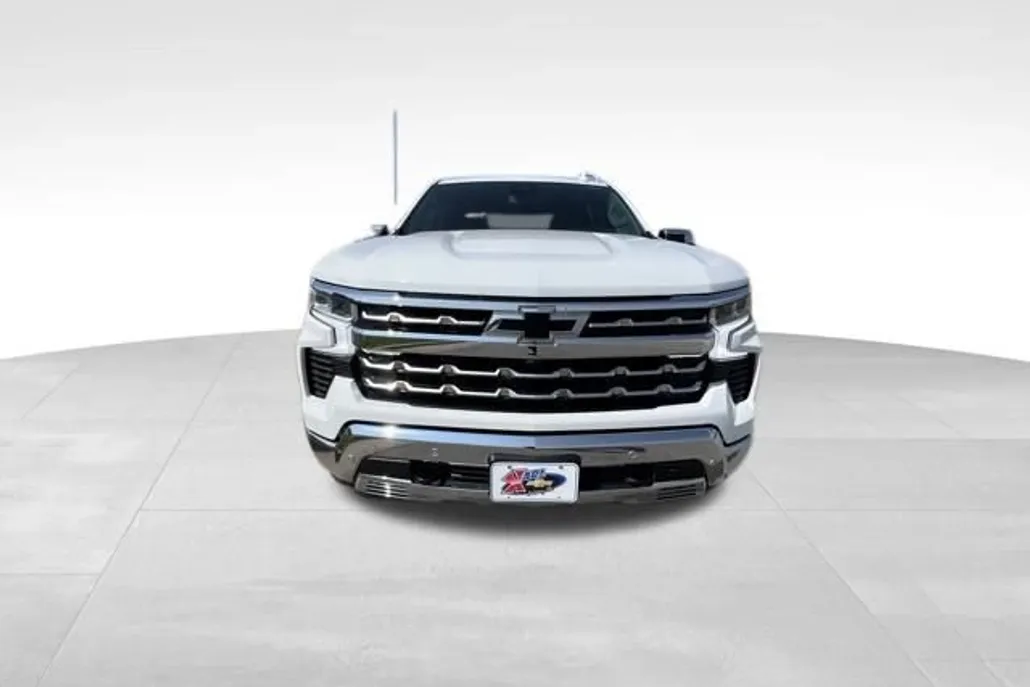 2023 Chevrolet Silverado 1500 LTZ photo 1