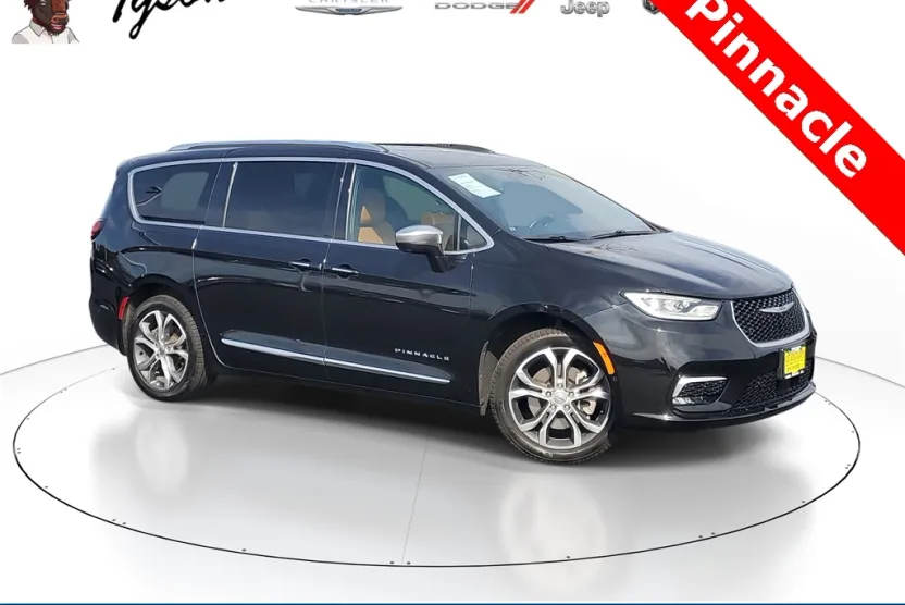 2021 Chrysler Pacifica Pinnacle photo 1