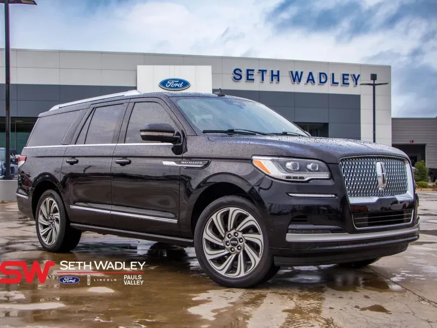 2022 Lincoln Navigator L Reserve photo 1