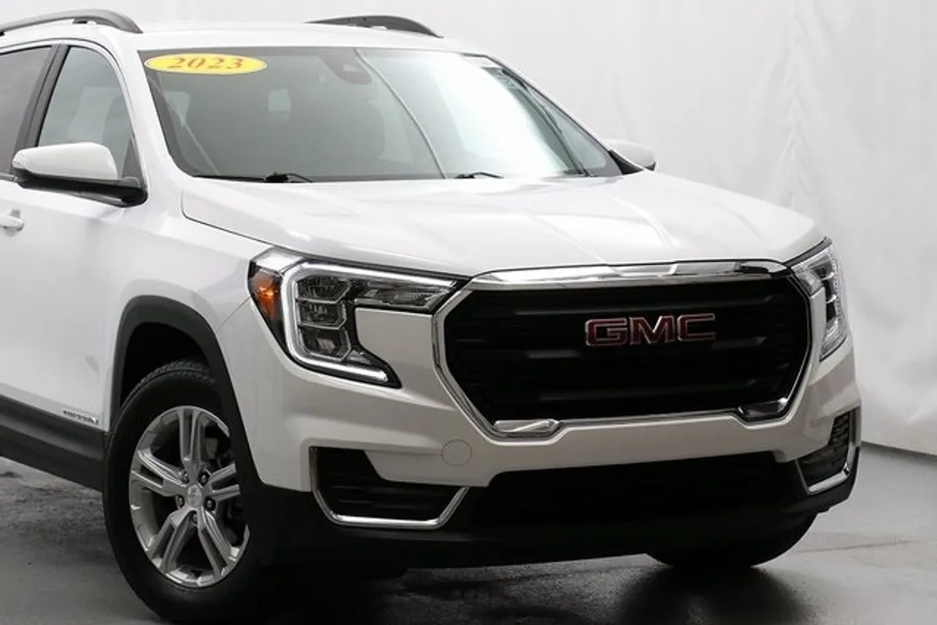 2023 Gmc Terrain SLE photo 1