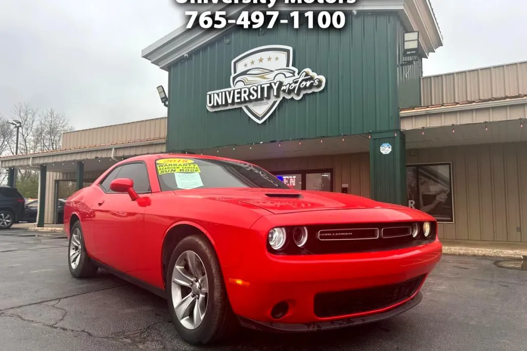 2018 Dodge Challenger SXT photo 1