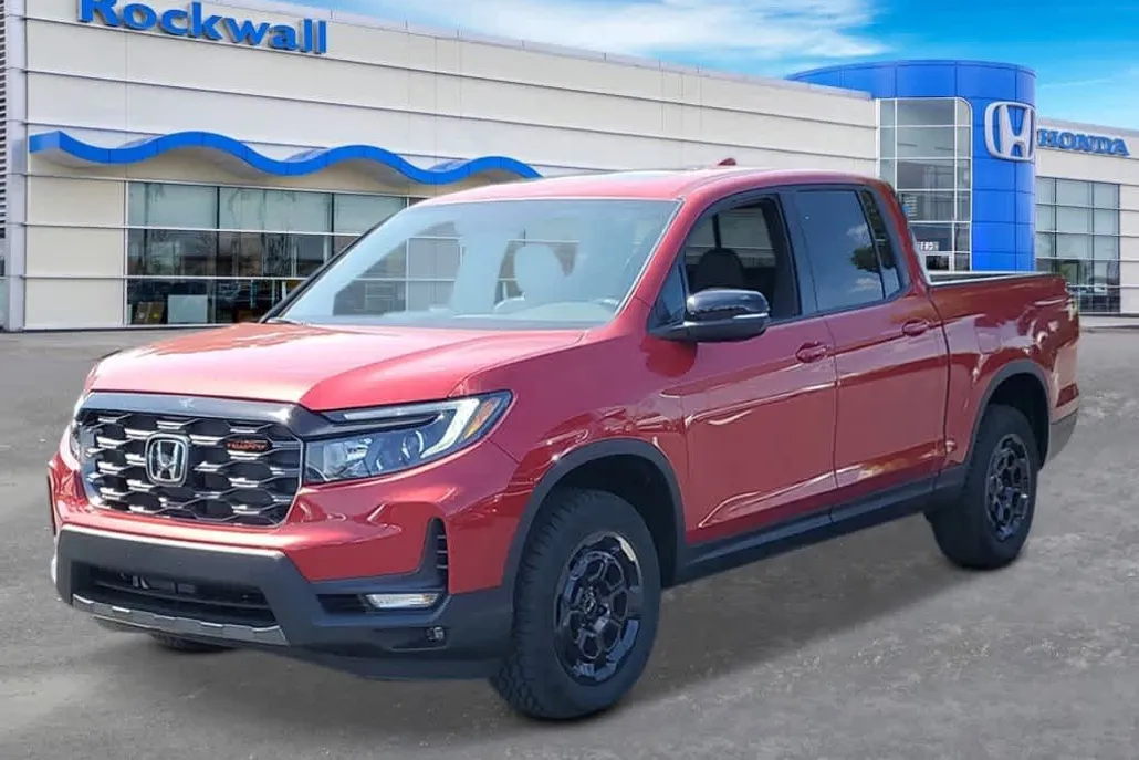 2025 Honda Ridgeline TrailSport photo 1