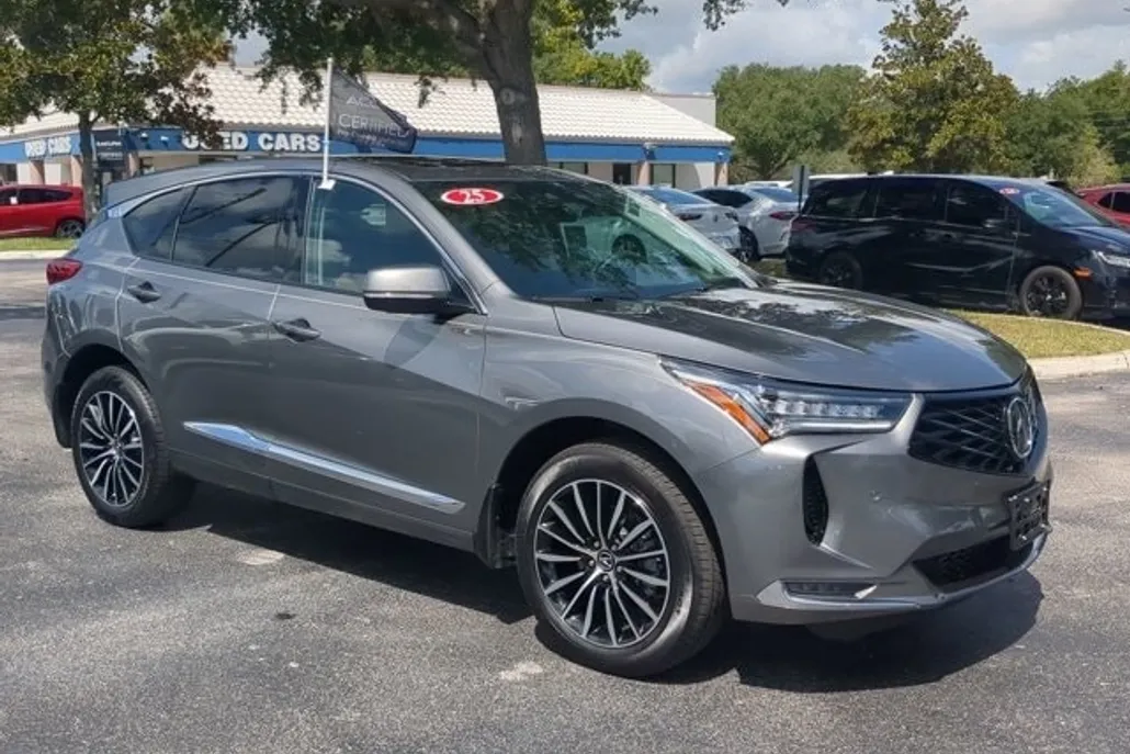 2025 Acura RDX Advance photo 1