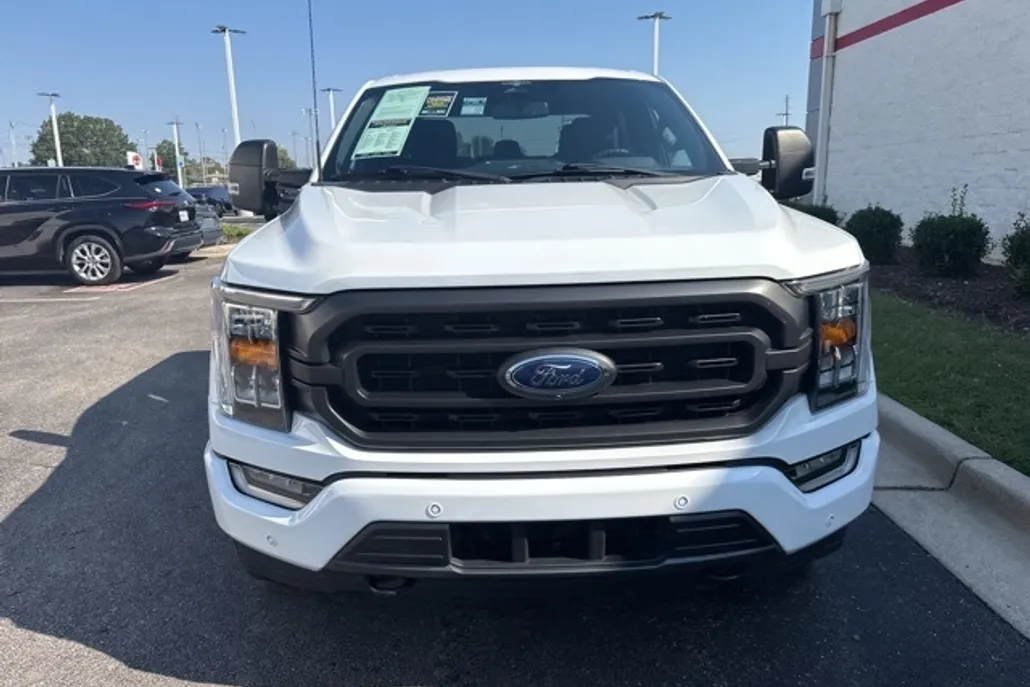 2023 Ford F-150 XLT photo 1