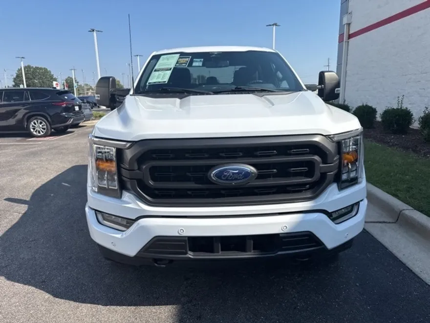 2023 Ford F-150 XLT photo 1