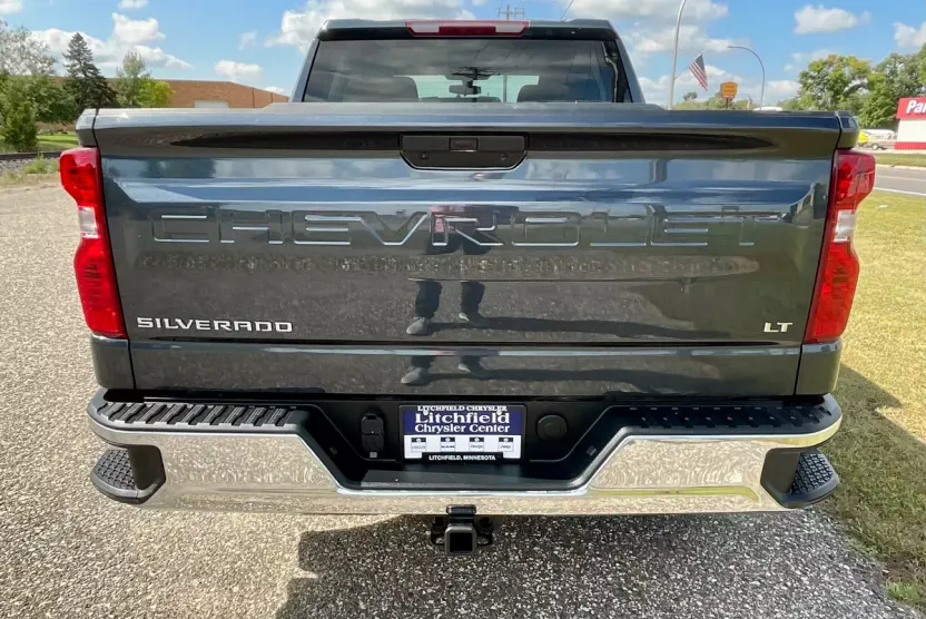 2022 Chevrolet Silverado 1500 photo 1