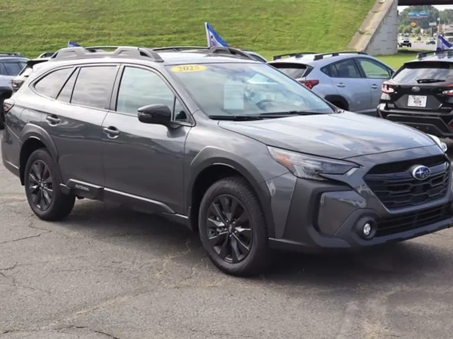 2025 Subaru Outback Onyx Edition photo 1