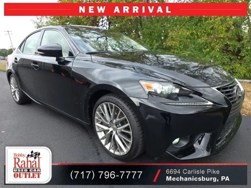 2016 Lexus IS 300 photo 1
